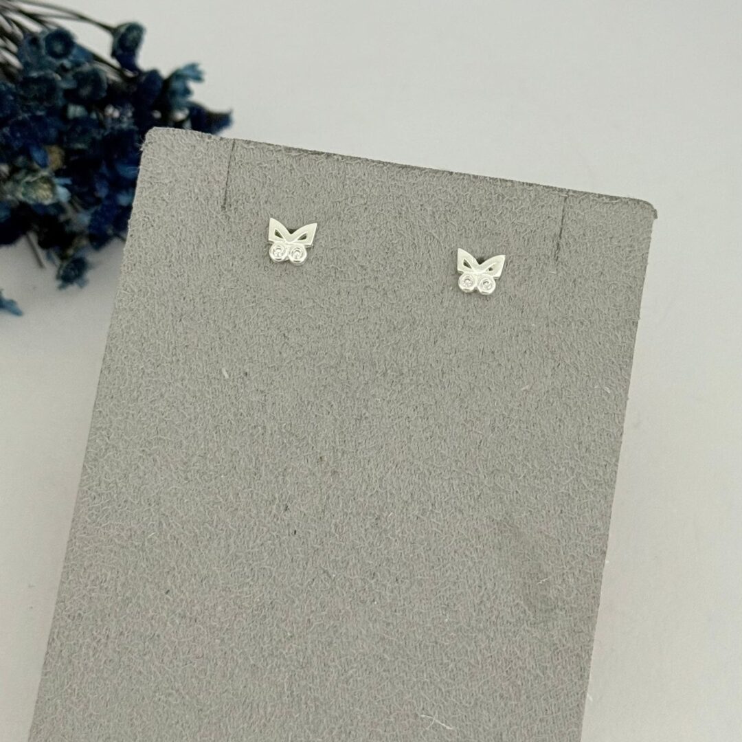 15374361053-whatsapp-image-2025-09-08-at-08-32-18-4.jpeg BRINCO BORBOLETA - PRATA 925