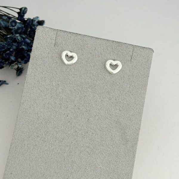 BRINCO CORAÇÃO VAZADO - PRATA 925