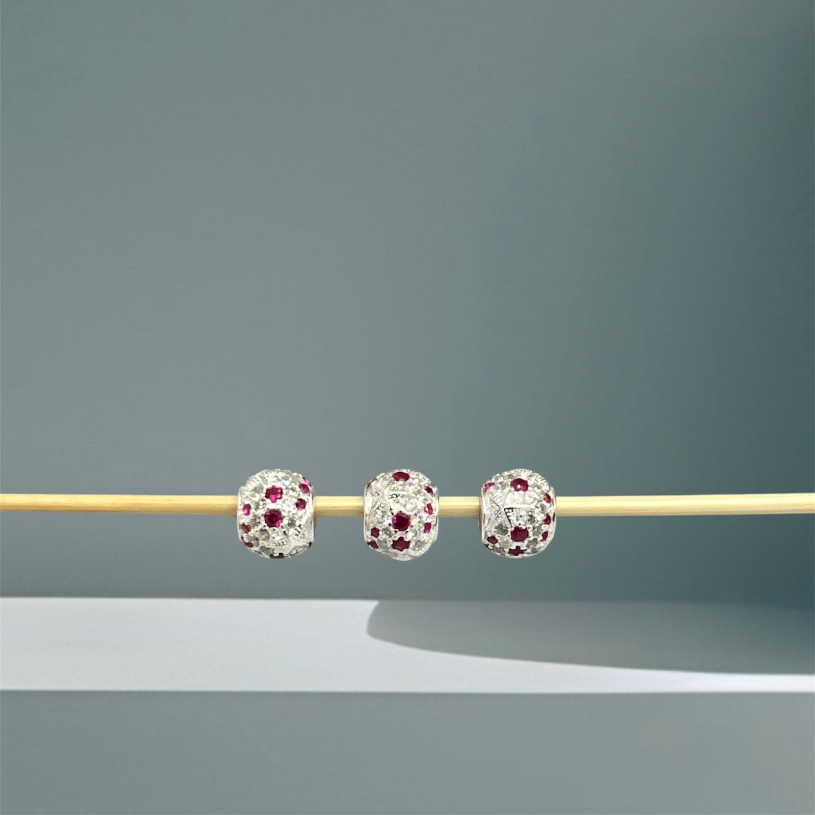 BERLOQUE COM ZIRCÔNIAS E ESTRELAS DO MAR - PRATA 925