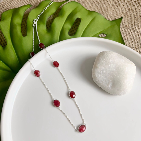 CHOKER COM PEDRAS NATURAIS - PRATA BALI 925 - Rubi