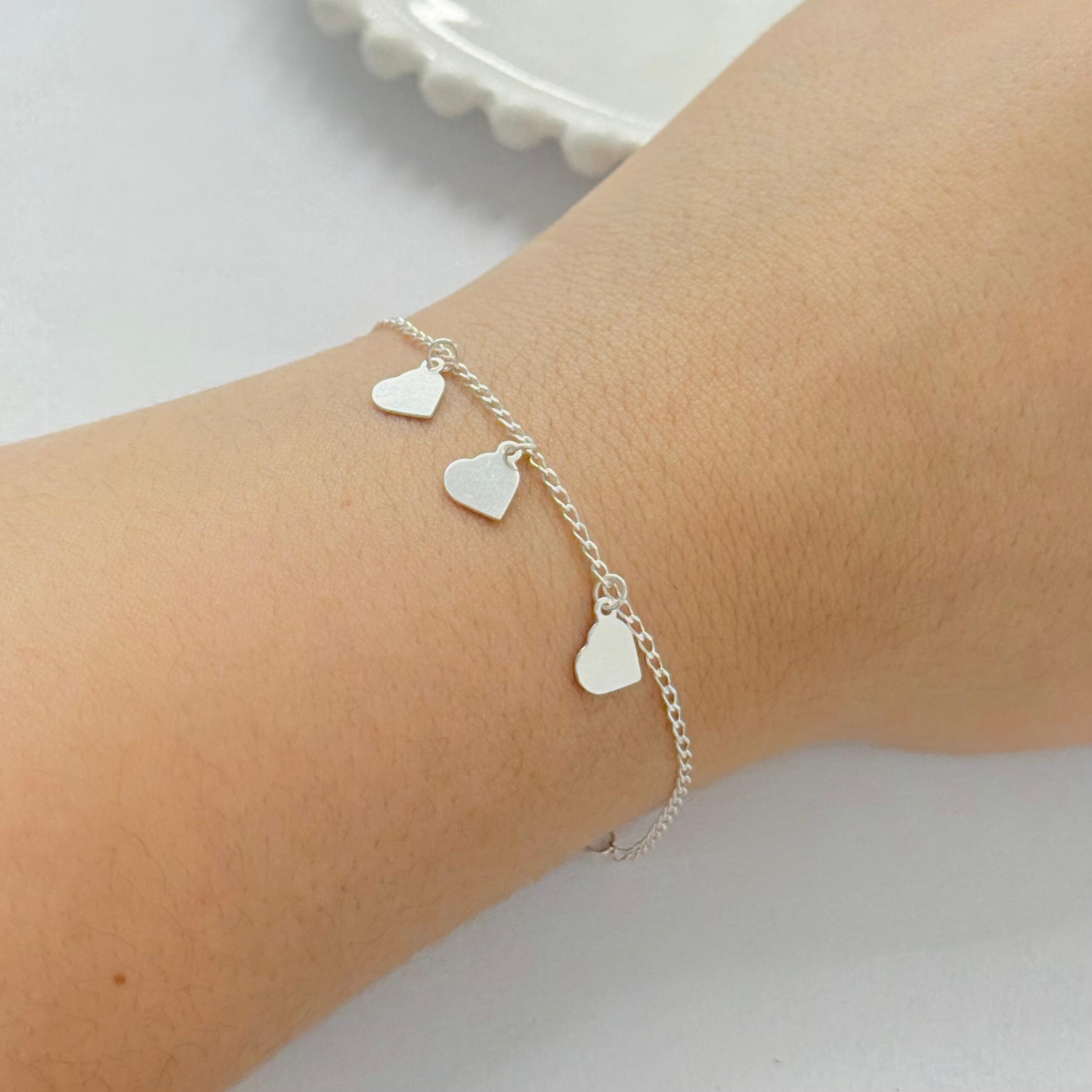 PULSEIRA INFANTIL CORAÇÕES - PRATA 925 - Imagem 2