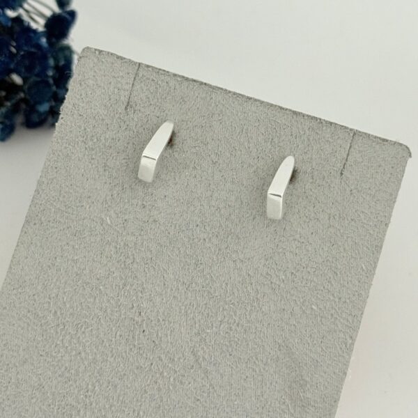 BRINCO QUADRADO CURVADO - PRATA 925 - M