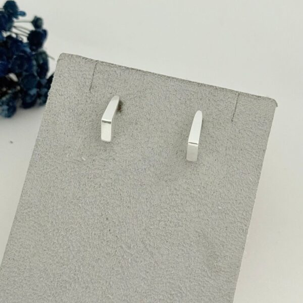 BRINCO QUADRADO CURVADO - PRATA 925 - G