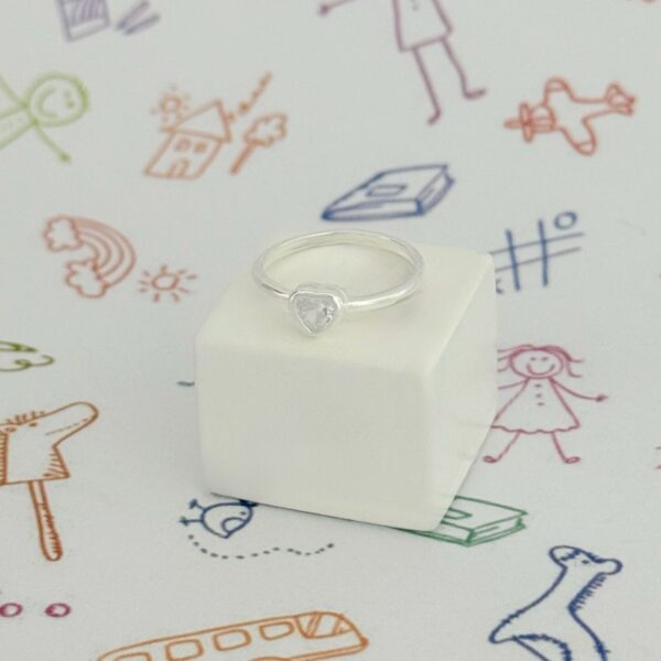 ANEL INFANTIL CORAÇÃO - PRATA 925