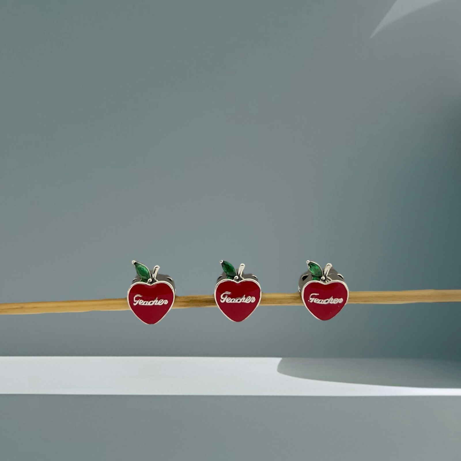 BERLOQUE MAÇÃ CORAÇÃO / TEACHER - PRATA 925