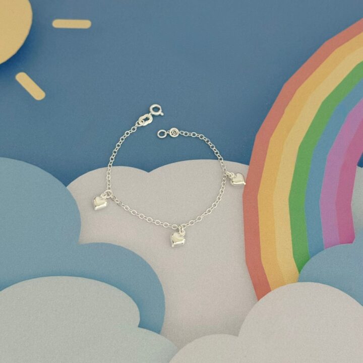 PULSEIRA INFANTIL CORAÇÕES - PRATA 925