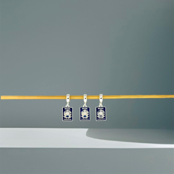 BERLOQUE PASSAPORTE / CORTE A LASER - PRATA 925