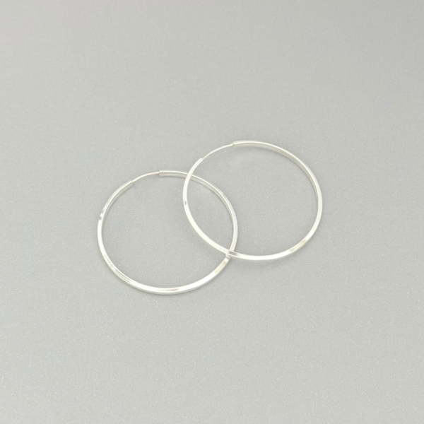 ARGOLA REDONDA / FIO MEIA CANA DIAMANTADO - PRATA 925