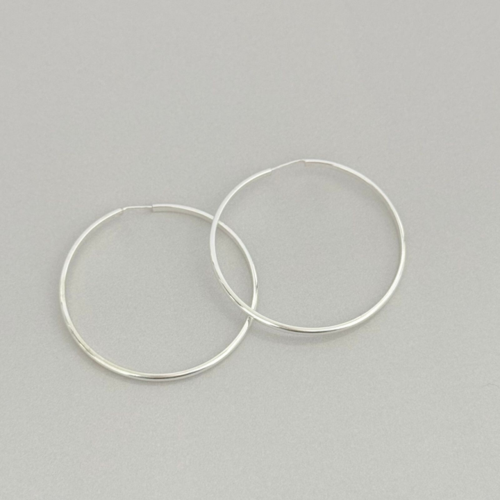 ARGOLA REDONDA / FIO MEIA CANA - PRATA 925
