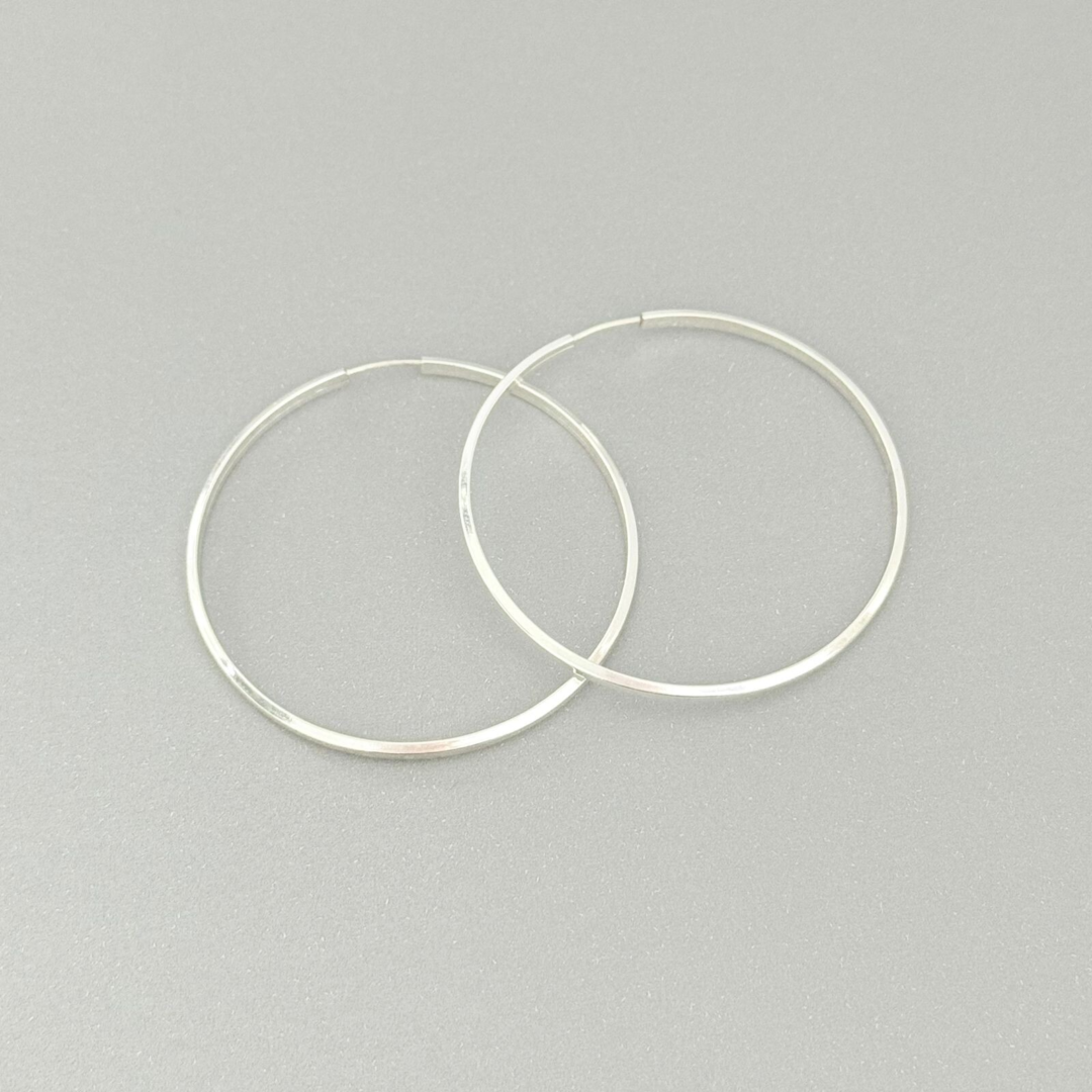ARGOLA REDONDA / FIO MEIA CANA - PRATA 925