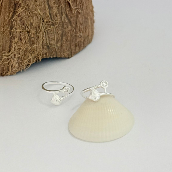 ANEL CONCHA COM ZIRCÔNIA - PRATA 925 - 16