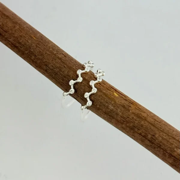 ANEL COM ZIRCÔNIAS - PRATA 925