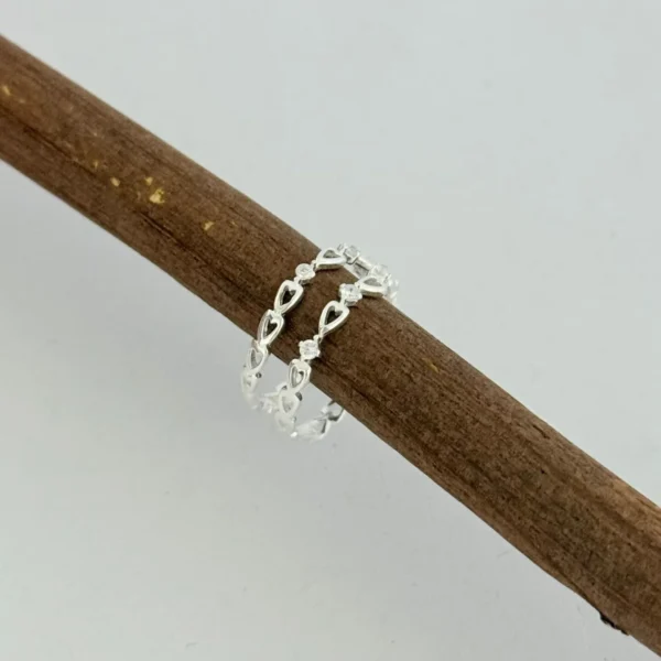 ANEL CORAÇÕES COM ZIRCÔNIAS - PRATA 925