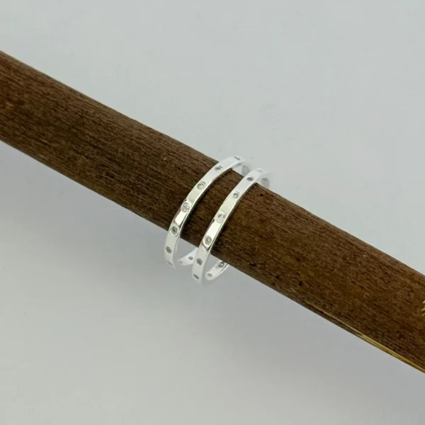 ANEL APARADOR ZIRCÔNIAS - PRATA 925